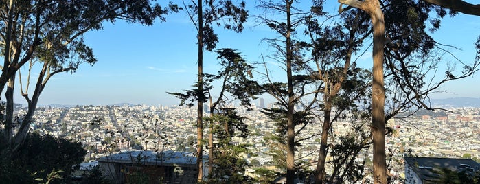 Amatista Stairway is one of Stairs of San Francisco.