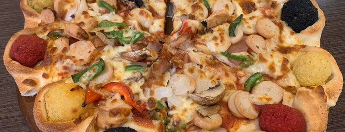 Pizza Hut is one of Top 10 dinner spots in Jakarta, Indonesia.