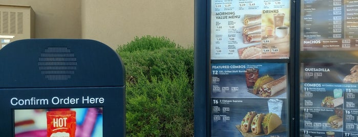 Taco Bell is one of Lugares favoritos de Tammy.