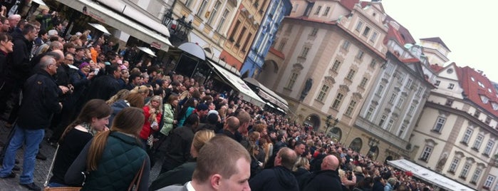 旧市街広場 is one of Prague-Trip 2012.