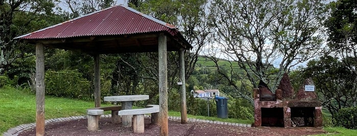 Miradouro Ponta do Sossego is one of Places.