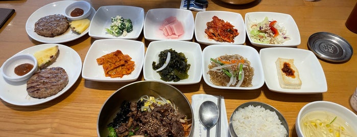 전동떡갈비 is one of Locais curtidos por Kyo.