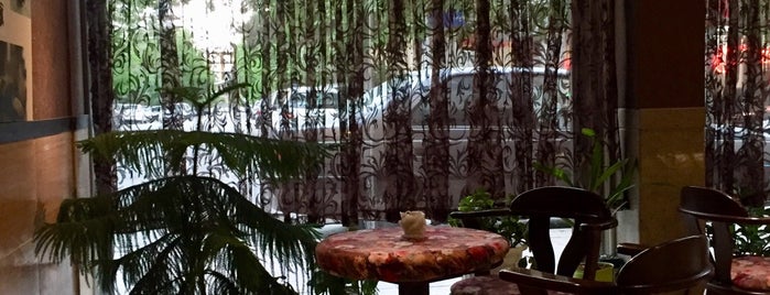 Ghandoon Coffee Shop | کافی شاپ قندون is one of تمام کافه های مشهد.