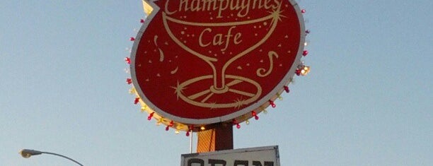 Champagnes Cafe is one of Las Vegas Like a Local.