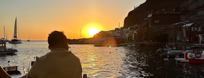 Sunset is one of Santorini.