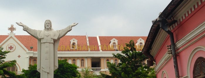 Nhà Thờ Tân Định (Tan Dinh Church) is one of Saigon.