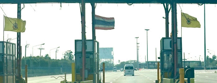 Lat Krabang Toll Gate (Inbound) is one of ทางหลวงพิเศษหมายเลข 7 (Motorway 7).