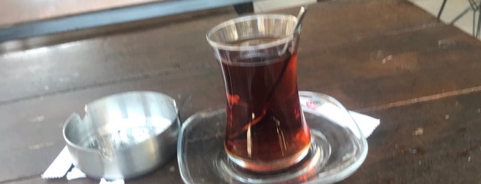 Brew Mood Coffee & Tea is one of İzmir Favori Mekan.