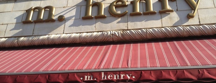 M. Henry is one of Lieux sauvegardés par Eliza.