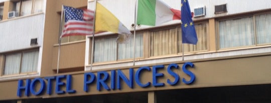 Hotel Princess is one of สถานที่ที่ Funda ถูกใจ.