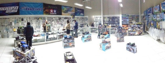 XRC Hobbies is one of Leoさんのお気に入りスポット.