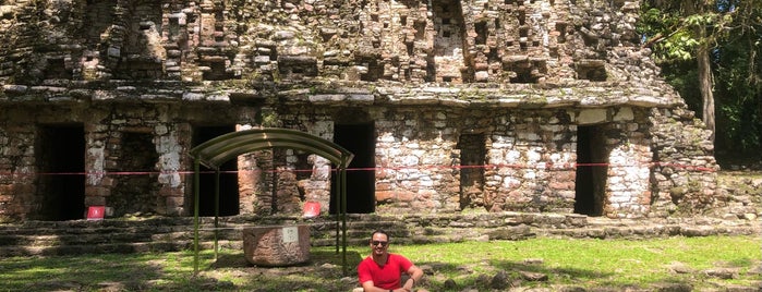 Zona Arqueológica de Yaxchilán is one of Palenque.