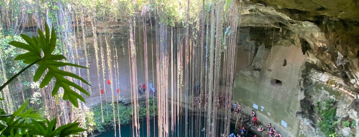 Cenote Ik Kil is one of Cancun e região.