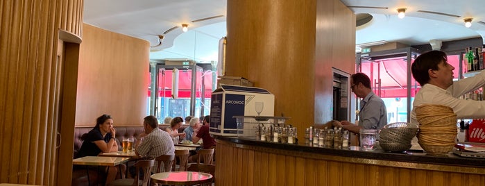 Le Café des Initiés is one of Anouk'un Beğendiği Mekanlar.