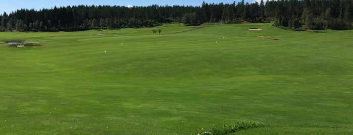 Mørk Golfklubb is one of Tempat yang Disukai Mr. Huseby 💕🍀 #TJ.