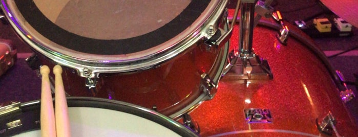 Red Bank Rehearsal Studio is one of Brian'ın Beğendiği Mekanlar.