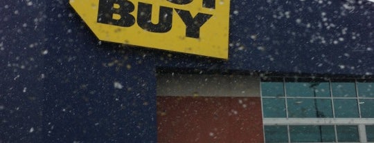 Best Buy is one of Tempat yang Disukai M.