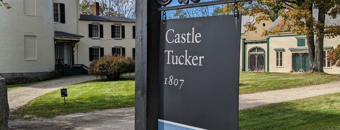 Castle Tucker Historic House is one of favorite places.