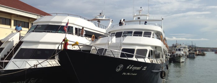 Phi Phi Cruiser is one of Thailand Adventure for 3 days (o&n 2011-2012).