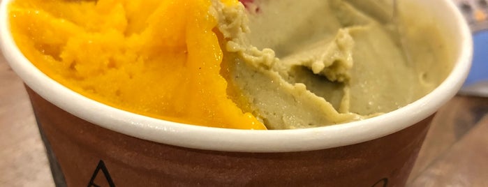 Gelatiamo is one of Stefさんのお気に入りスポット.