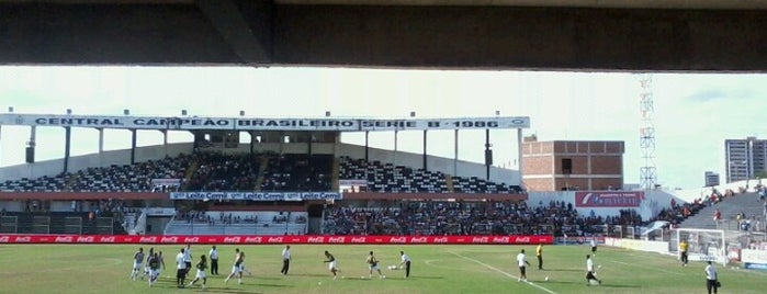 Estádio Luiz Lacerda - Central Sport Club is one of Paulo'nun Beğendiği Mekanlar.
