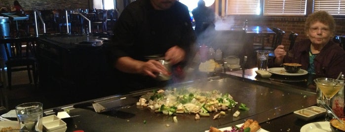 Kobe Japanese Steakhouse is one of Lugares favoritos de Summer.