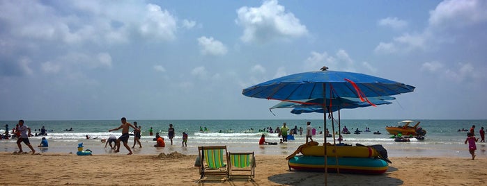 Chao Lao Beach is one of Chanthaburi (จันทบุรี).