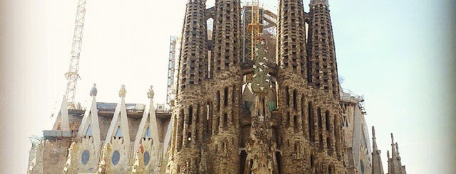 Basílica de la Sagrada Família is one of Barcelona – At Opleve.
