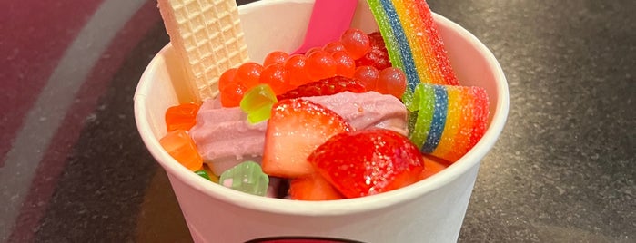 Forever Yogurt is one of Desserts.