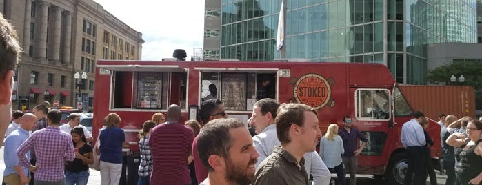 Stoked Pizza Truck is one of Posti che sono piaciuti a Nicholas.