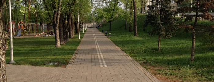 Парк Безрукова is one of Tempat yang Disukai Illia.
