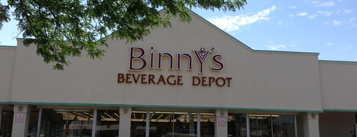 Binny's Beverage Depot is one of Lugares favoritos de Terri.