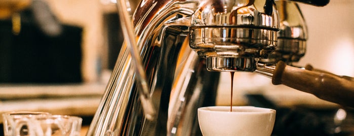 Public Espresso + Coffee is one of Tempat yang Disukai Jewels.
