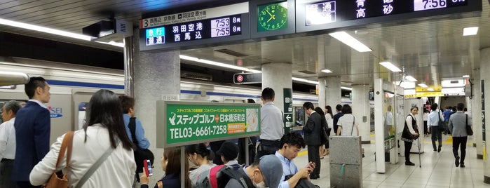 Asakusa Line Platforms 3-4 is one of 2013 Summer.