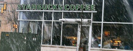 Starbucks is one of Tempat yang Disukai Jonathan.