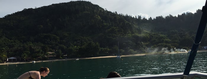 Praia do Flamenguinho is one of Praias de Ubatuba.