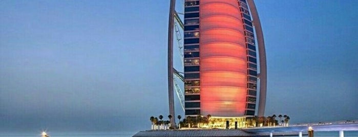 Fujairah Dubai Road is one of UAE Emirates.