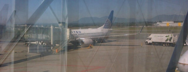 United Airlines Flight 1756 is one of Vern'in Beğendiği Mekanlar.