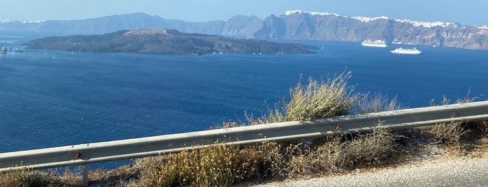 Aeolos is one of Santorini.