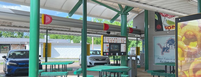 Sonic Drive-In is one of Food.