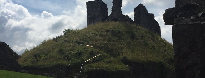 Okehampton Castle is one of Robert’s Liked Places.