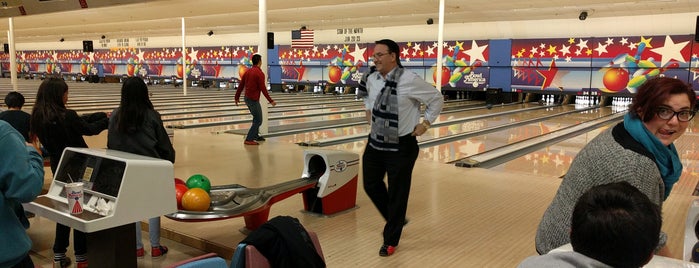 Bowl America Manassas is one of Reonyさんのお気に入りスポット.