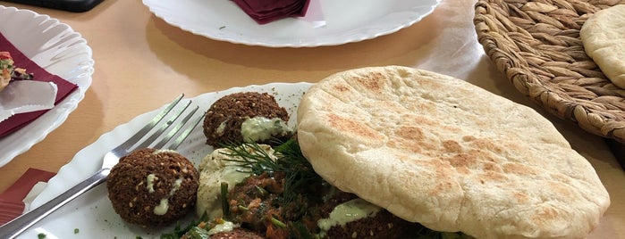 Falafel King is one of Vegan Antwerp.