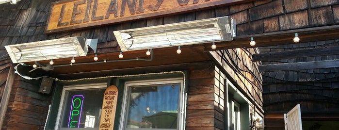 Leilani's Cafe is one of สถานที่ที่บันทึกไว้ของ Briana.