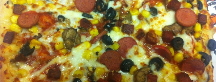 Little Caesars Pizza is one of Posti che sono piaciuti a Elif Merve.