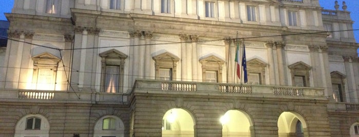 Teatro alla Scala is one of Theater/Oper.