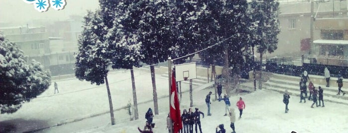 Bestepeler Teknik Anadolu Ve Meslek Lisesi is one of İZMİR İŞ.