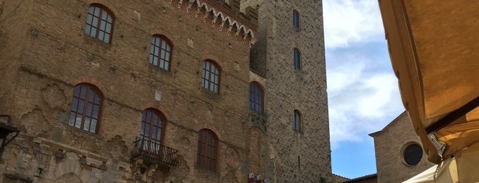 Porta di San Gimignano is one of Abroad: Italy 🍝.