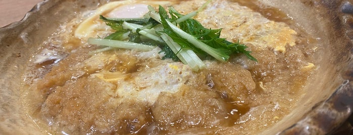 大戸屋 is one of Bangkok food.