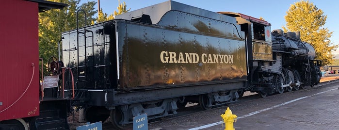 Grand Canyon Railway Depot is one of Tempat yang Disukai Debbie.